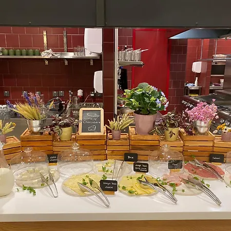 アパートホテル 12a, Luxury & Unique, Cinema, Terrace, Stunning View, Location!