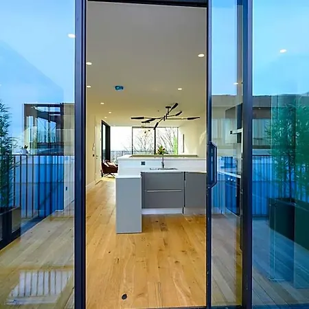 12a, Luxury & Unique, Cinema, Terrace, Stunning View, Location! 3*