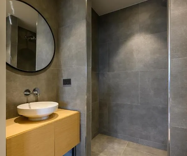 12a, Luxury & Unique, Cinema, Terrace, Stunning View, Location!