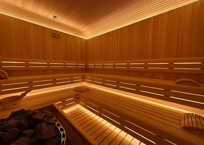 アパートホテル 12a, Luxury & Unique, Cinema, Terrace, Stunning View, Location!