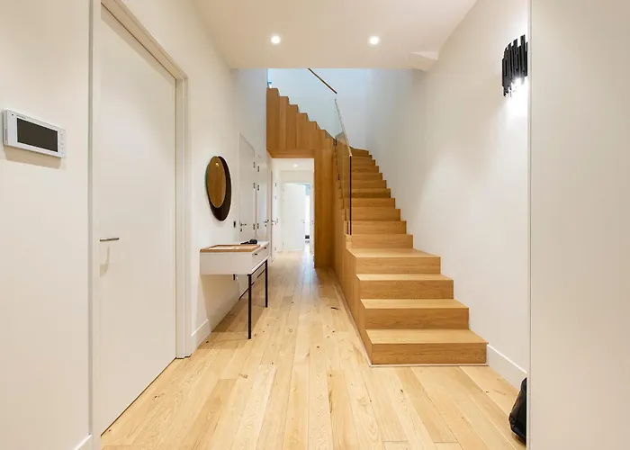 12a, Luxury & Unique, Cinema, Terrace, Stunning View, Location! アパートホテル