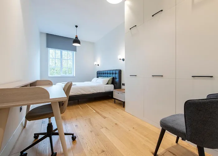 アパートホテル 12a, Luxury & Unique, Cinema, Terrace, Stunning View, Location!