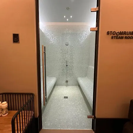 12a, Luxury & Unique, Cinema, Terrace, Stunning View, Location!