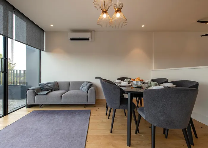 12a, Luxury & Unique, Cinema, Terrace, Stunning View, Location! 4*